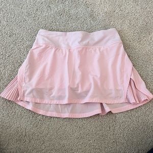 Lululemon skirt - side pleats